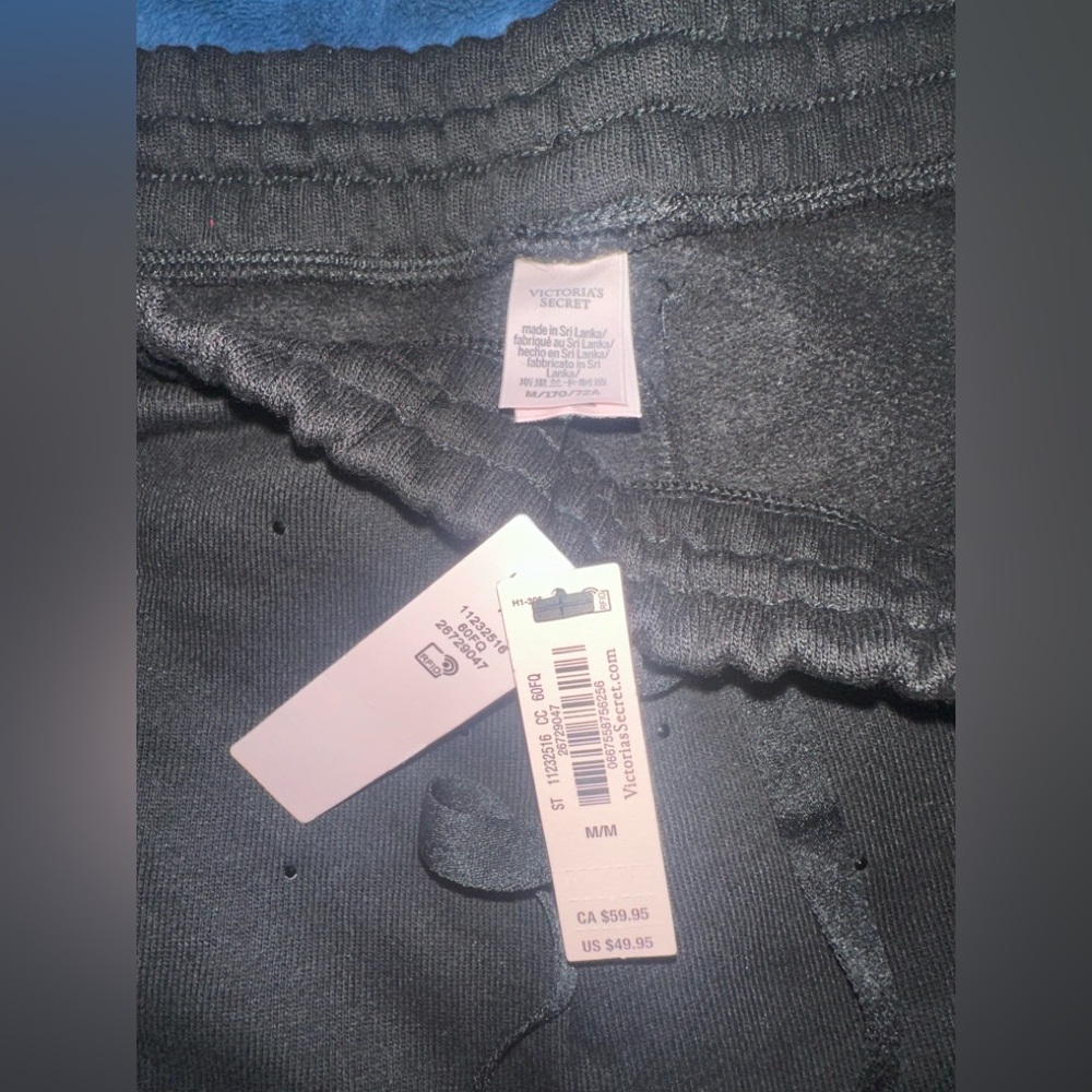 NWT Victoria’s Secret Women’s Black Rhinestone Studded Jogger Sweatpants Size M - Picture 3 of 5